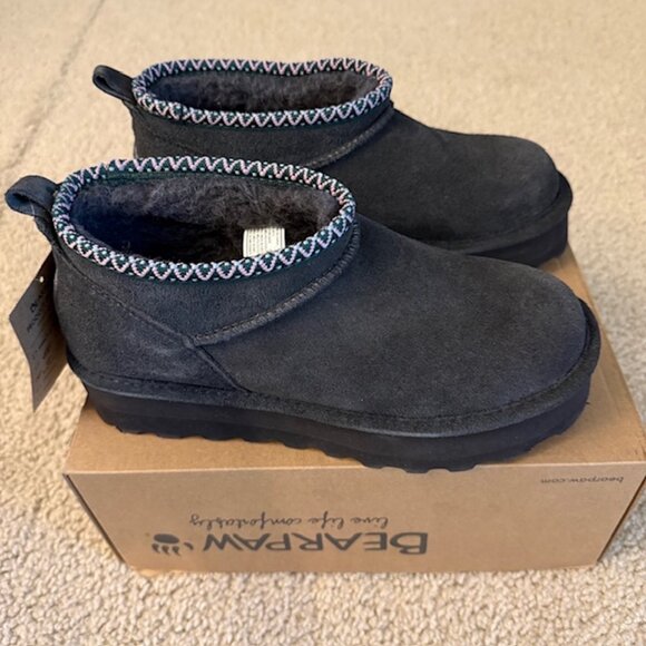 BEARPAW Women's Retro Super Shorty Bootie Gray Size 10 Graphite - Picture 1 of 7